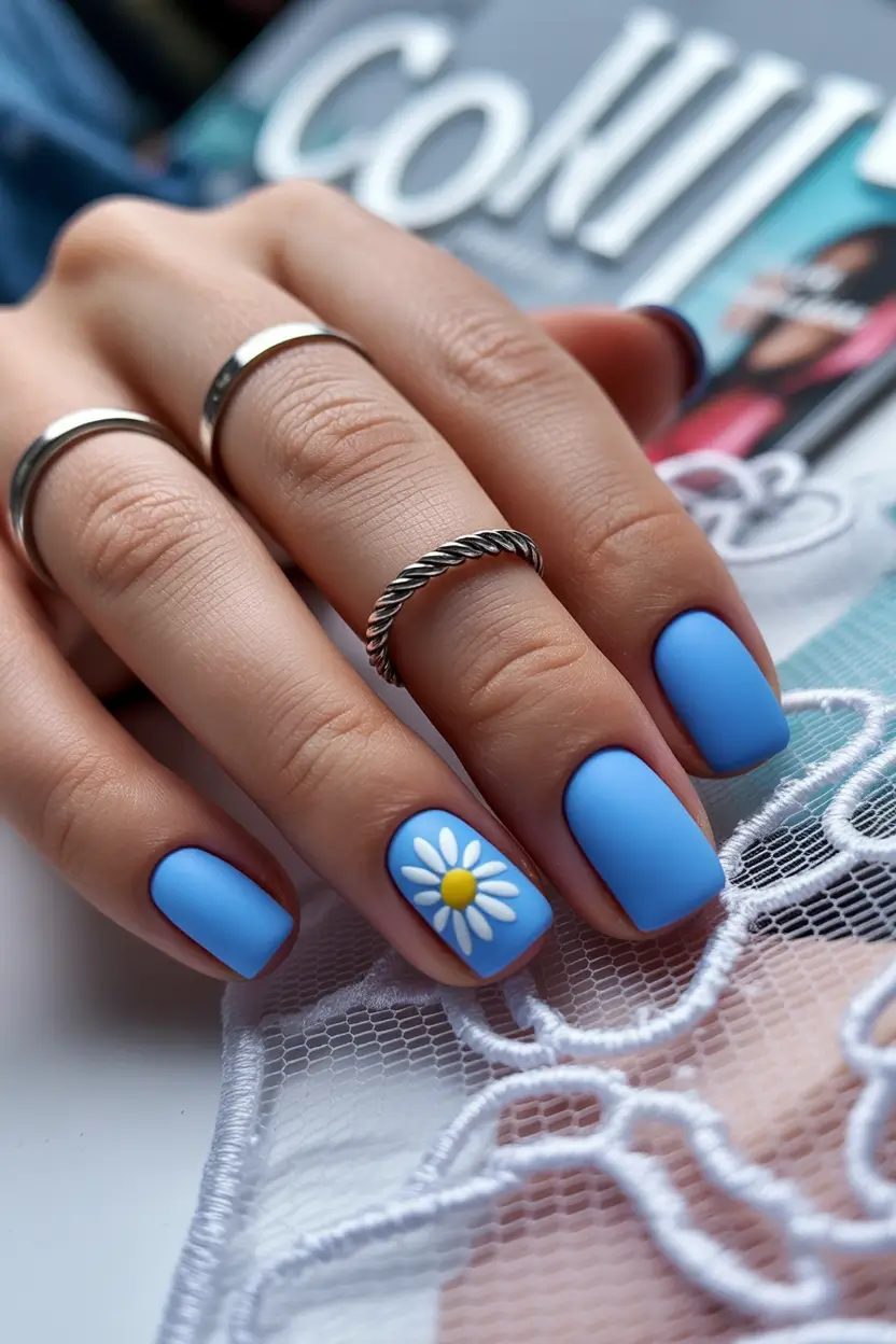 summer short nail inspo 2026 blue daisy flower matte